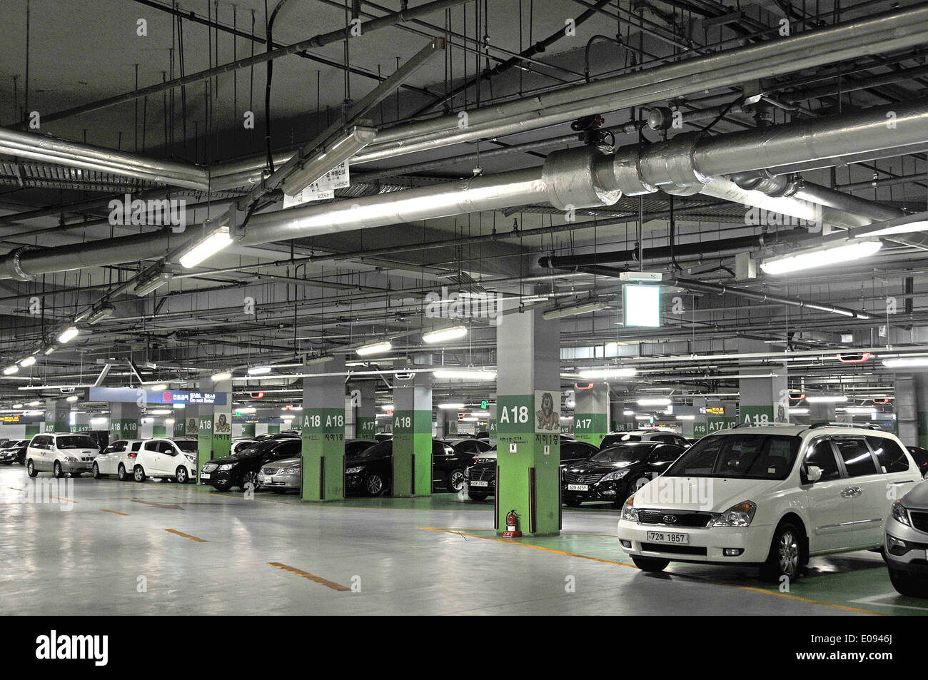 Tiefgarage Incheon International Airport South Korea Stockfoto