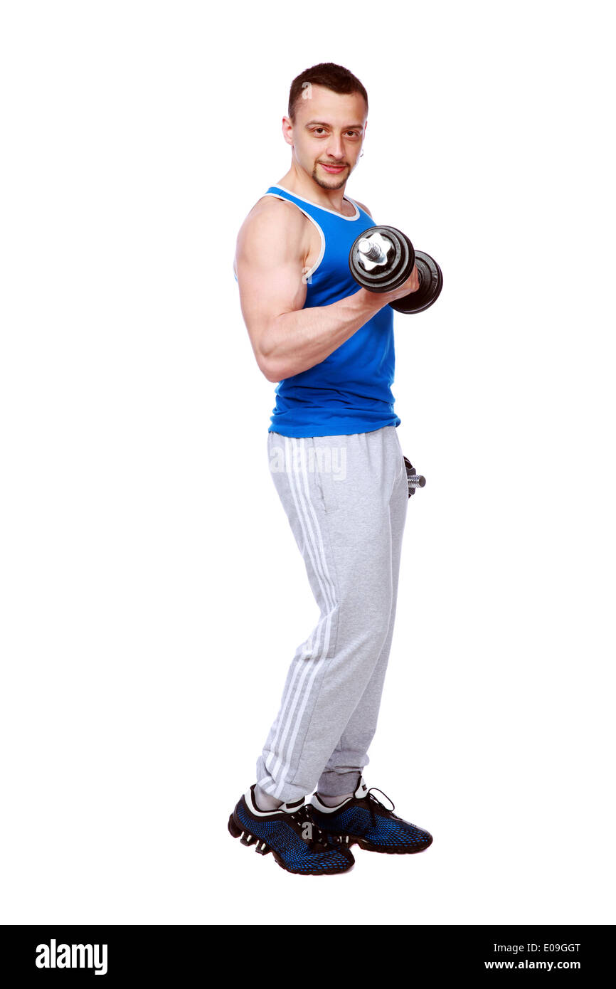 Porträt eines muskulösen Mannes Workout mit Hanteln auf weißem Hintergrund Stockfoto