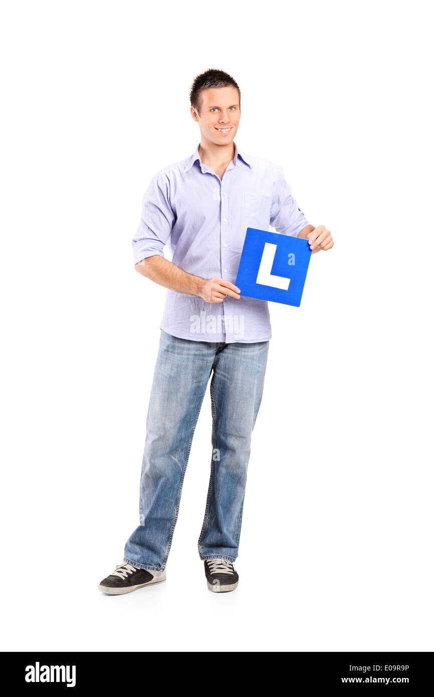 In voller Länge Portrait eines jungen Mannes mit einem l-Schild Stockfoto