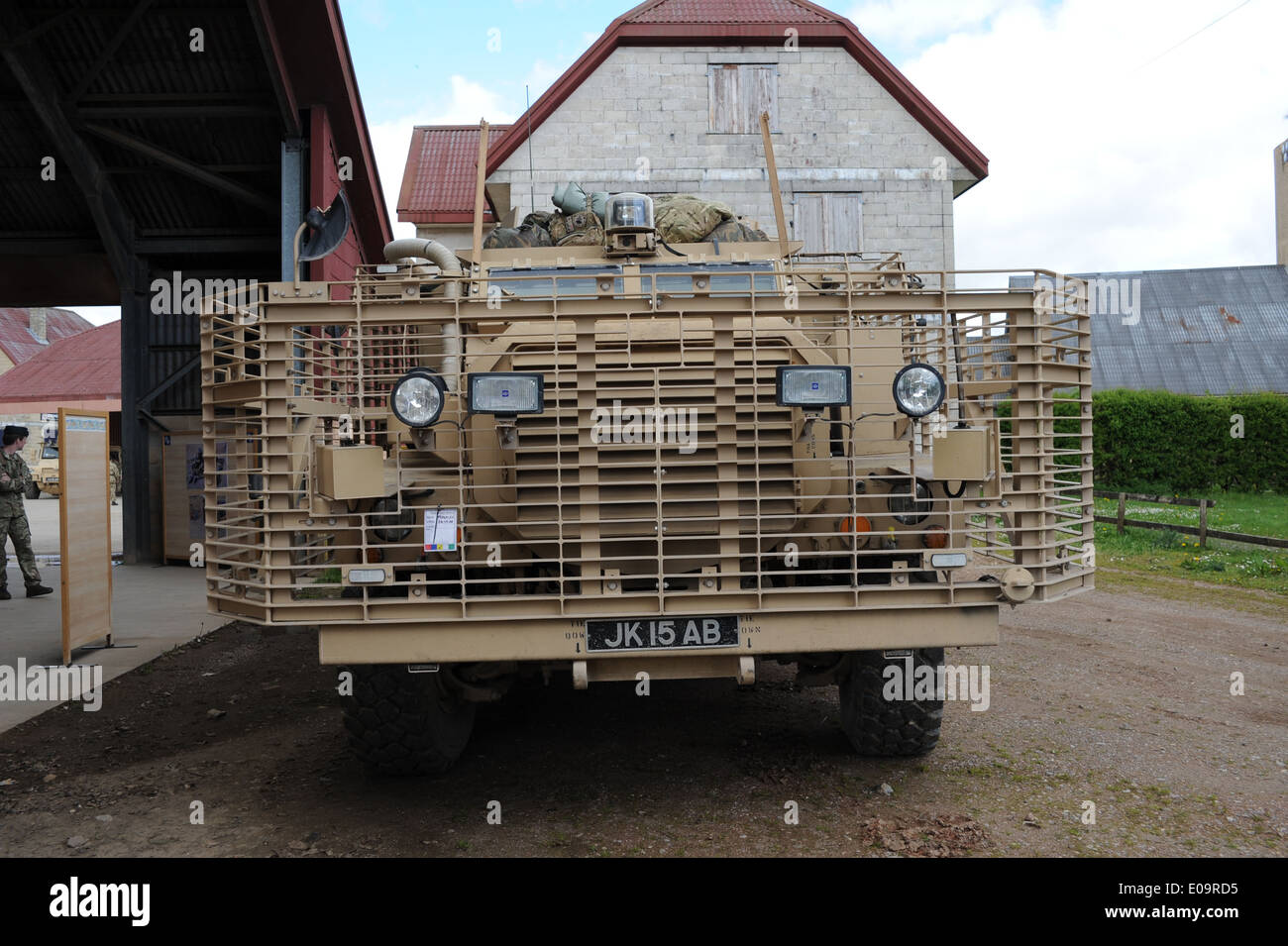 Mastiff ist ein schwer gepanzerte, 6 x 6-Rad-Antrieb Patrouillenfahrzeug der acht Personen, plus zwei Besatzungsmitgliedern trägt. Es ist derzeit auf i Stockfoto