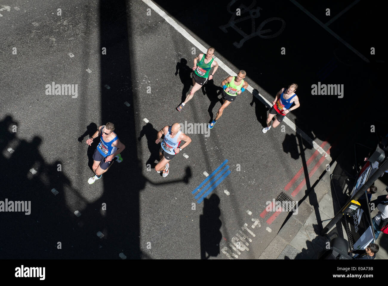 Wettbewerber in den London-Marathon 2014. Stockfoto
