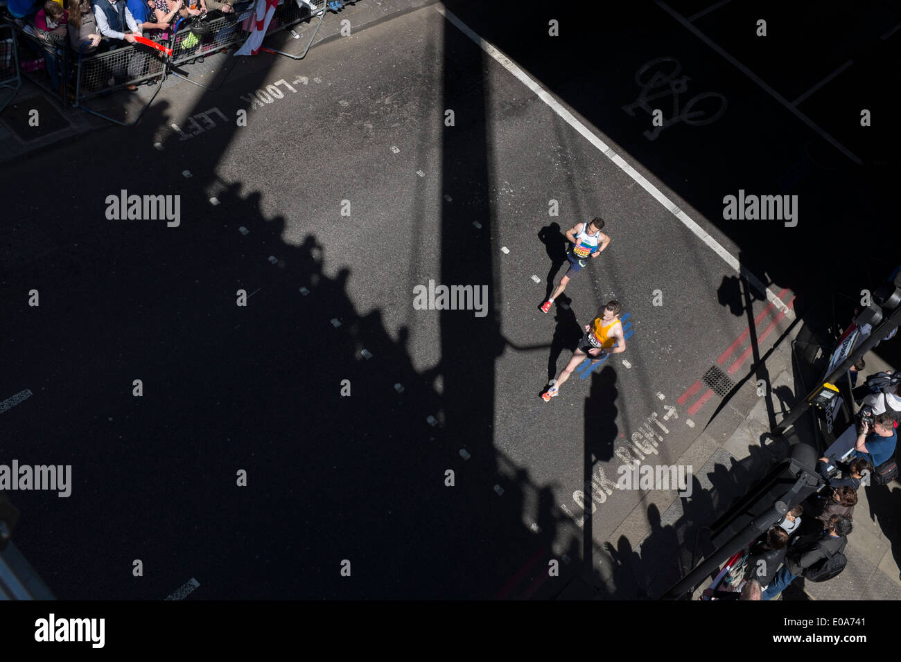 Wettbewerber in den London-Marathon 2014. Stockfoto