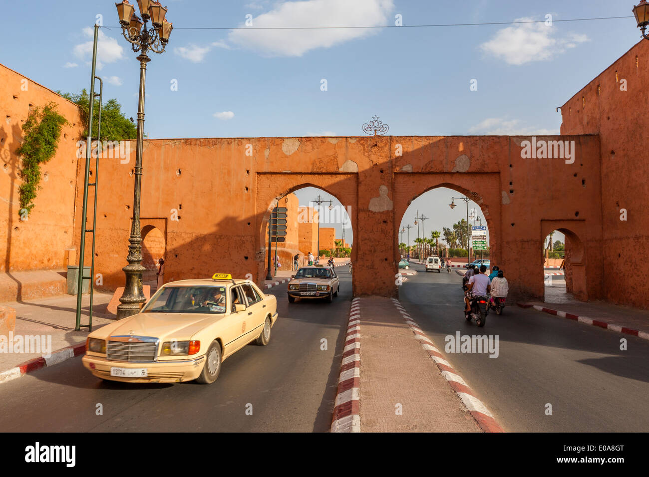 Alte Stadtmauer, Marrakesch, Marokko. Stockfoto