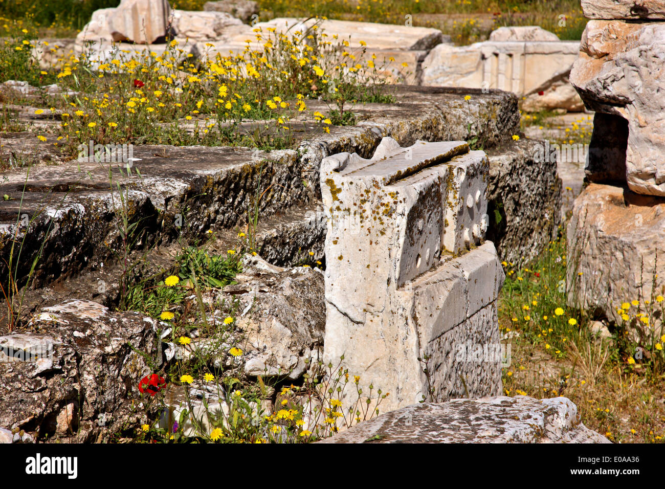 "Detail" aus der großen Propyläen auf der archäologischen Stätte von Eleusis ('Elefsis' oder "Elefsina"), Attika, Griechenland Stockfoto