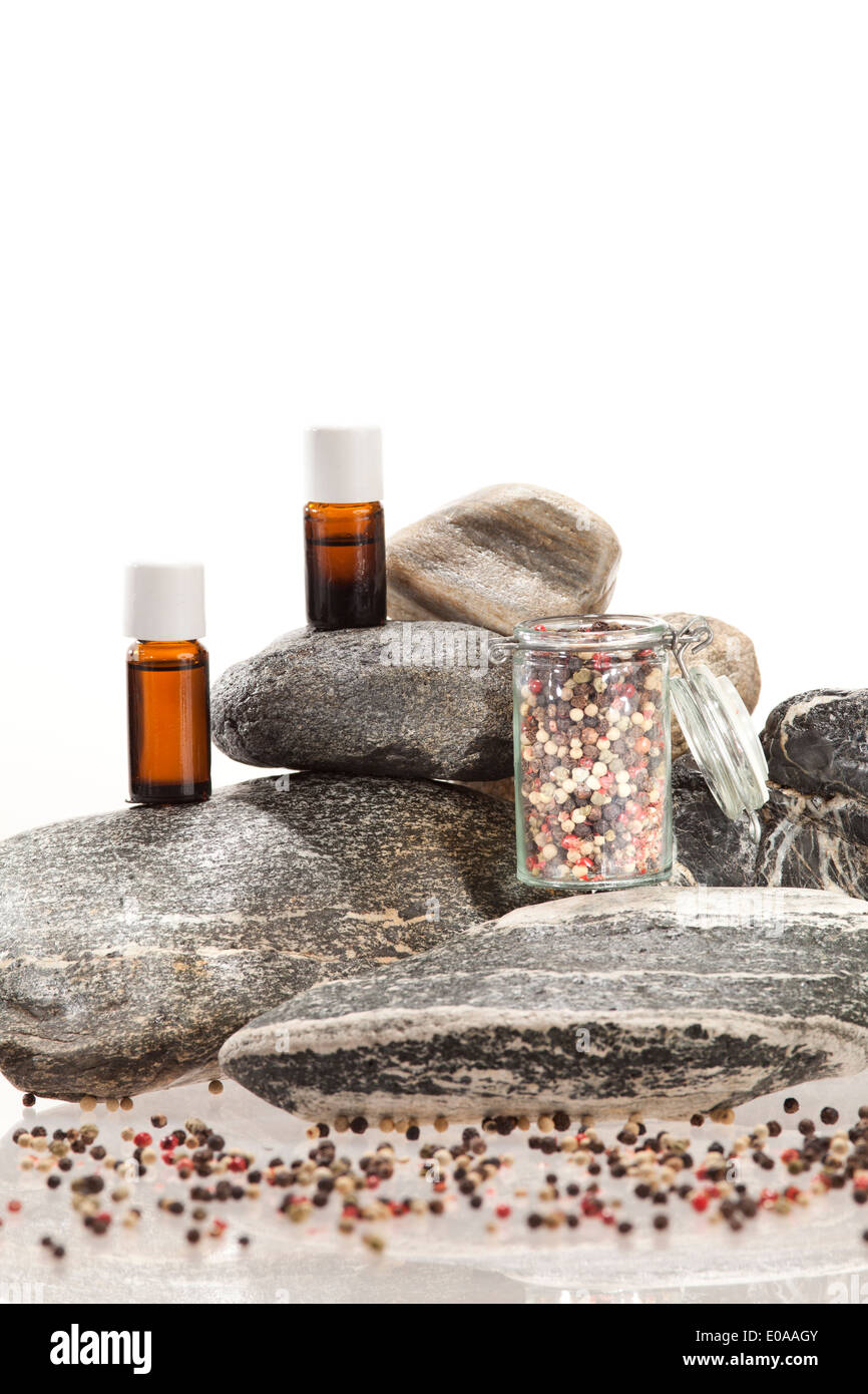 Ätherisches Öl Gewürze für den Einsatz in der Aromatherapie Stockfoto