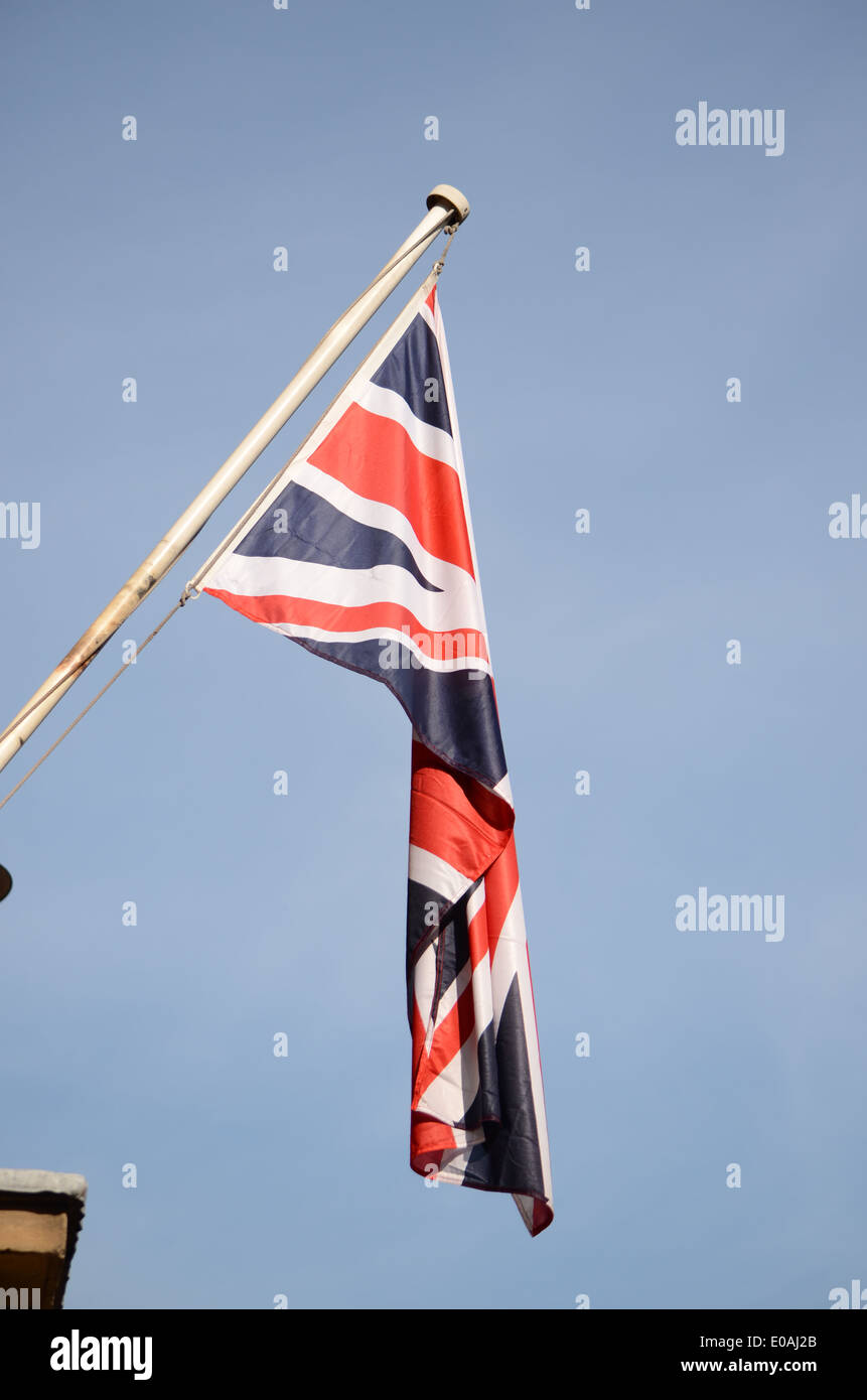 Union Jack auf eine Fahnenstange im Marktgebiet Nottinghams Spitze Stockfoto