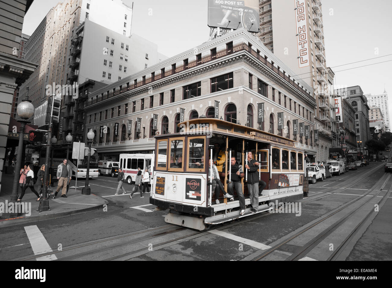 Cable Car in der Powell Street, Union Square, San Francisco, Kalifornien, USA Stockfoto