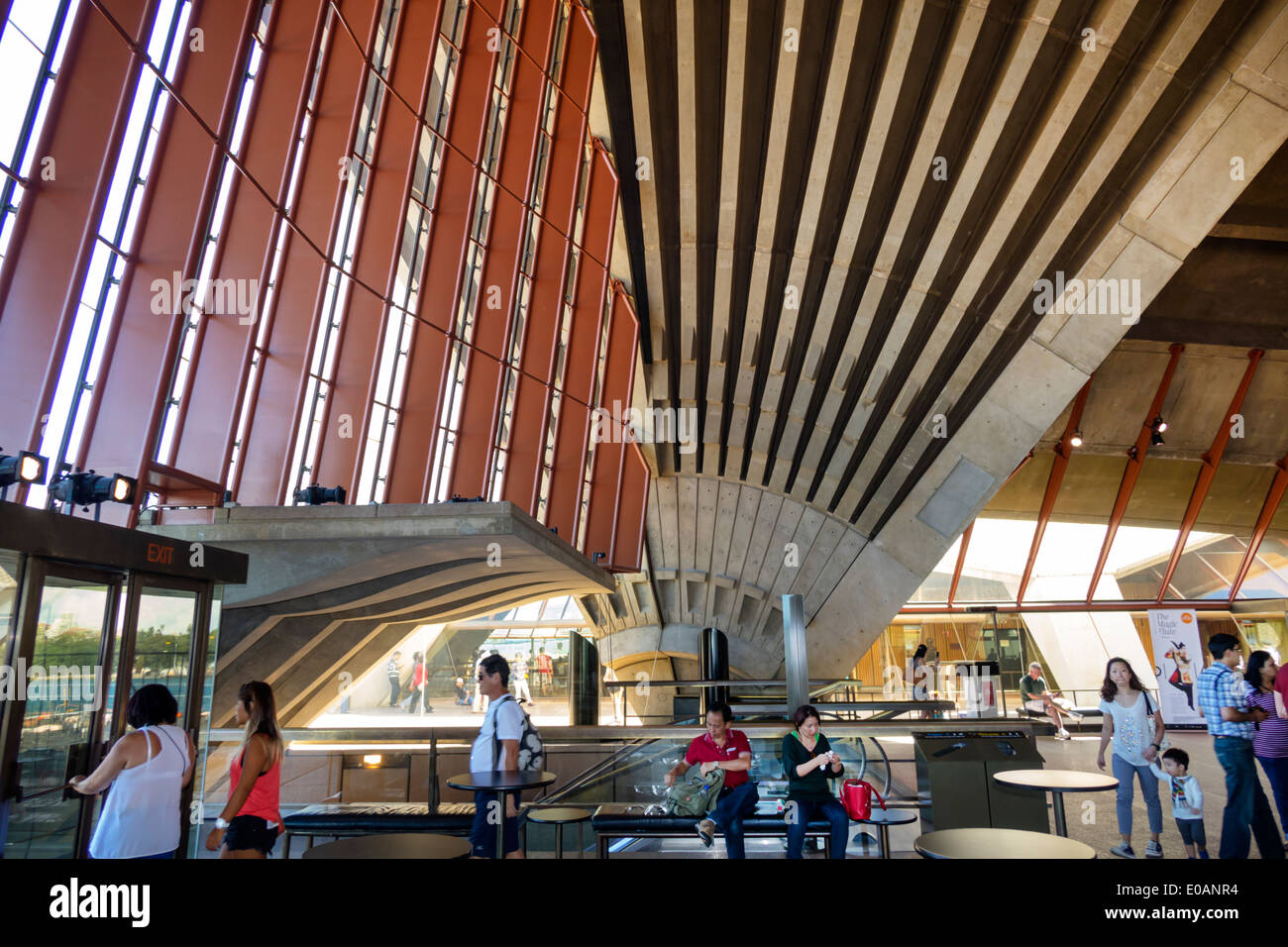 Sydney Australien, New South Wales, Sydney Harbour, Hafen, Sydney Opera House, innen, Lobby, Joan Sutherland Theatre, Theater, Besucher reisen Stockfoto