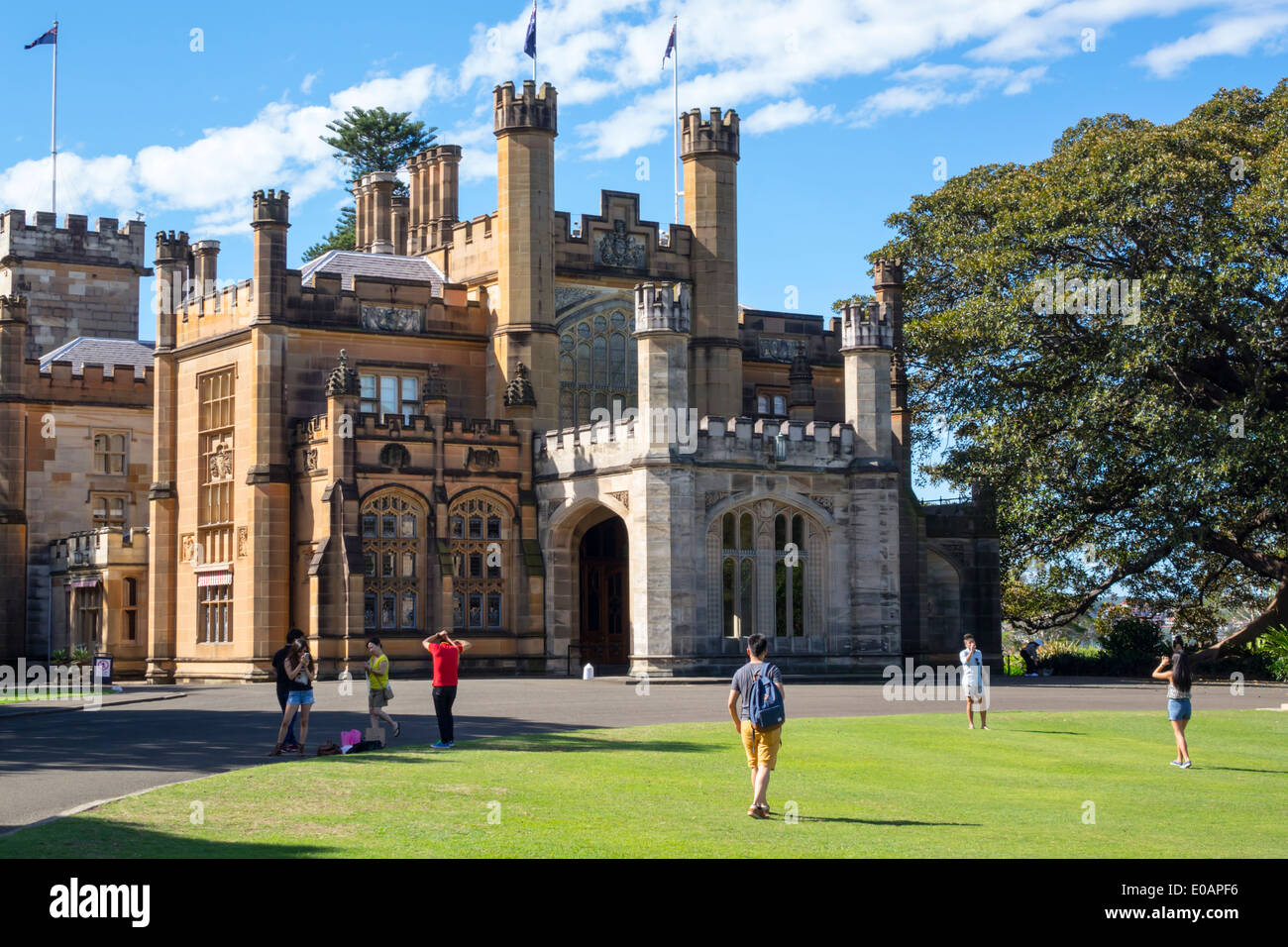 Sydney Australien, Royal Botanic Gardens, Government House, gotischer Stil, viktorianische Architektur, Rasen, AU140309118 Stockfoto