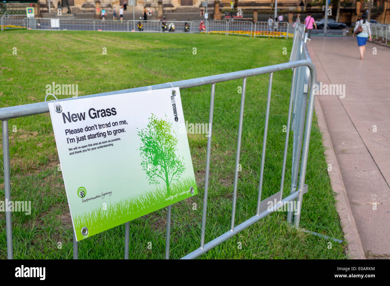 Sydney Australia, Hyde Park, Barrikade, neues Gras, nicht betreten, Schild, AU140309210 Stockfoto