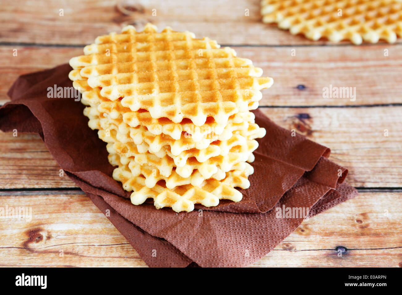 Stapel von goldene Waffeln Essen Nahaufnahme Stockfoto