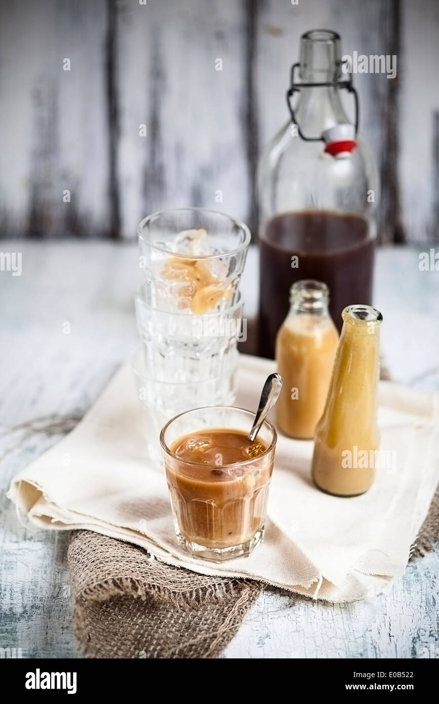 Thai Eistee mit schwarzer Ceylon Tee und süße Kondensmilch Stockfoto