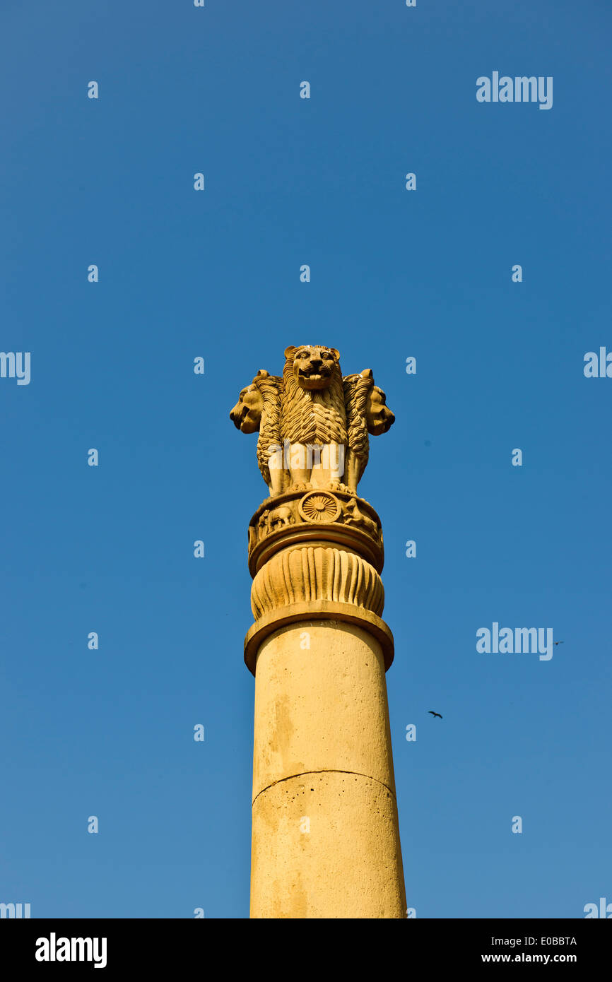 Ashoka Stambh Indian National Emblem, auf Malabar Hill, die auf alle 20 Rupie Geldscheine, Mumbai, Bombay, Indien Stockfoto