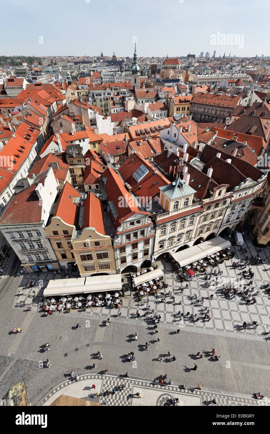 Prag, alte Stadt-Bewohner Ring, Blick auf den Rathausturm auf dem Platz Stockfoto