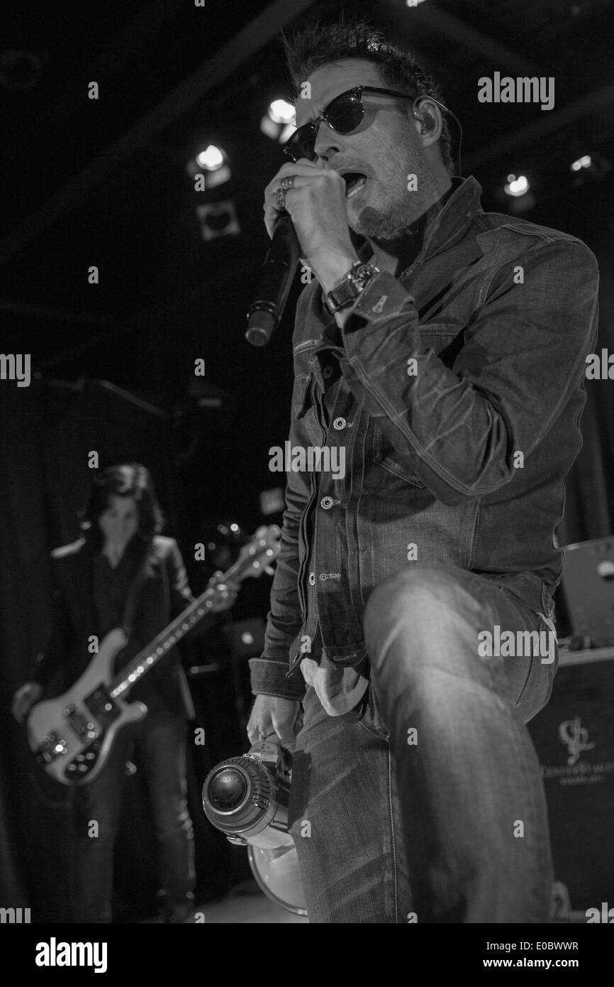 Madison, Wisconsin, USA. 5. Mai 2014. Sänger SCOTT WEILAND Peforms mit der WIldabouts im Majestic Theater in Madison, Wisconsin © Daniel DeSlover/ZUMAPRESS.com/Alamy Live-Nachrichten Stockfoto