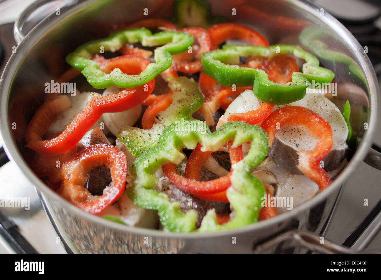 Grüne und rote Paprika Stockfoto