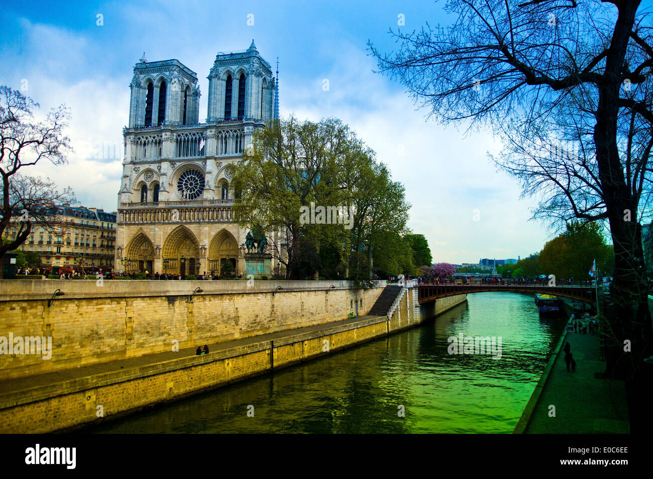 Die Kirche Notre-Dame in Paris, Frankreich. Eines der Wahrzeichen der Stadt., sterben Kirche Notre Dame in Paris, Frankreich. Eines der Stockfoto