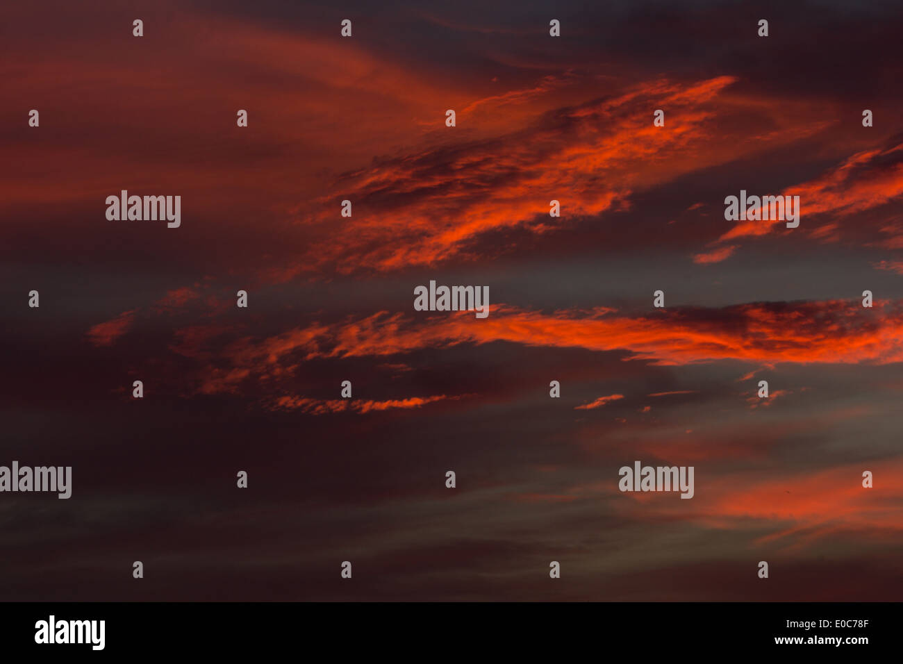 Tempel in Samut Prakan mit Anzahl der Handelsmarine Schiffe Stockfoto