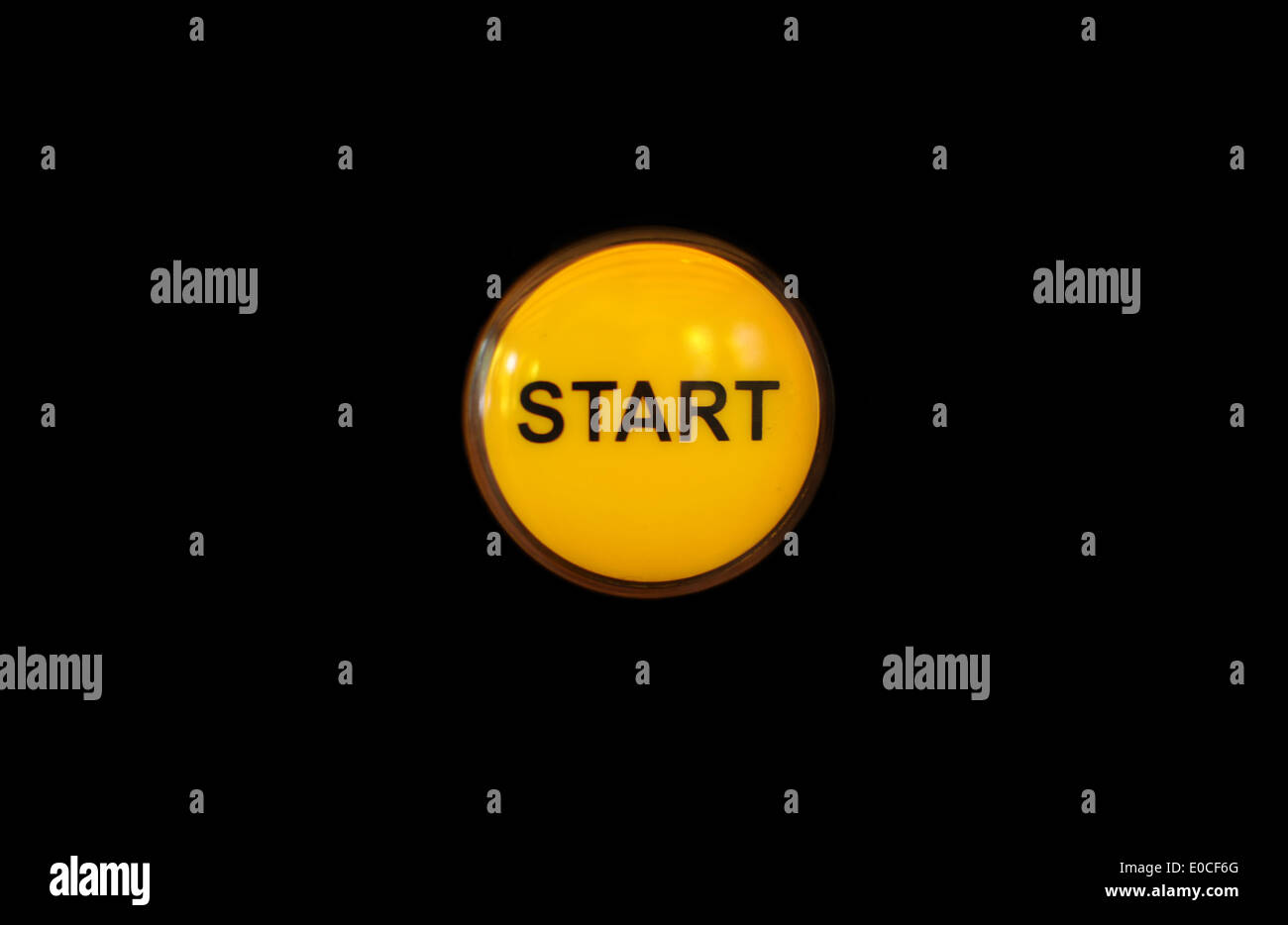 Schaltfläche "Start" hautnah auf Vintage Videospiel Stockfoto