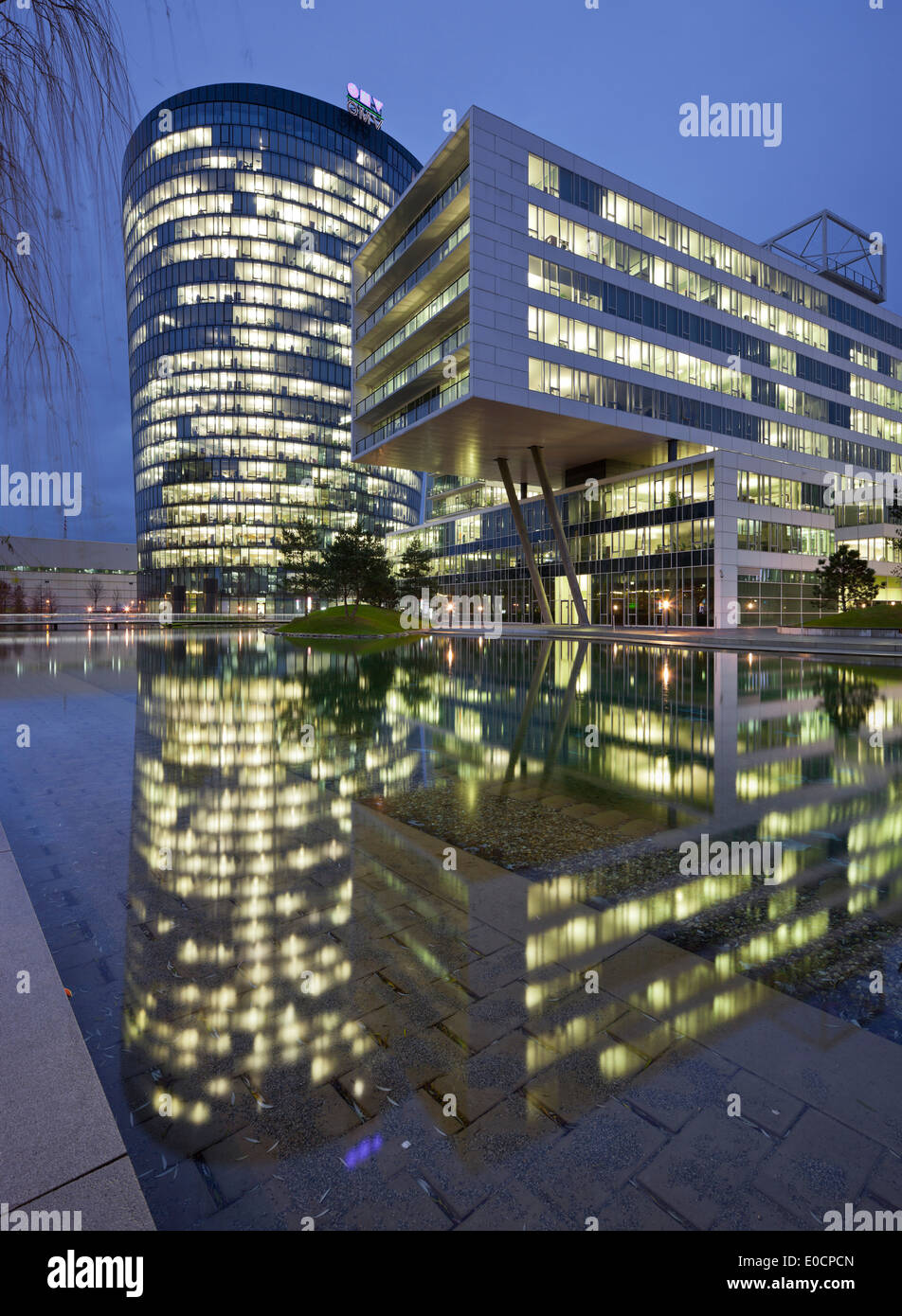 Moderne Architektur an der Wiener Messe, Stella-Klein-Löw-Weg, Krieau, 2. Bezirk, Wien, Österreich Stockfoto