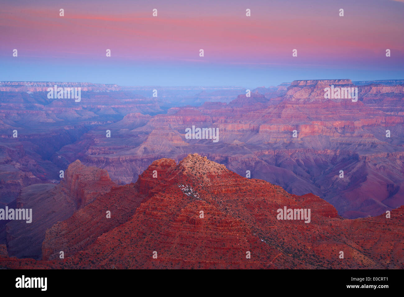 Blick vom Desert View über den Grand Canyon bei Sonnenaufgang, South Rim, Grand Canyon National Park, Arizona, USA, Amerika Stockfoto