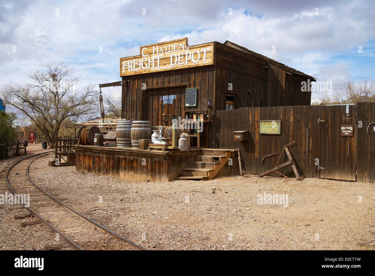 Hütte in einem Film Klangbild, Old Tucson Studios, Sonora-Wüste, Arizona, USA, Amerika Stockfoto