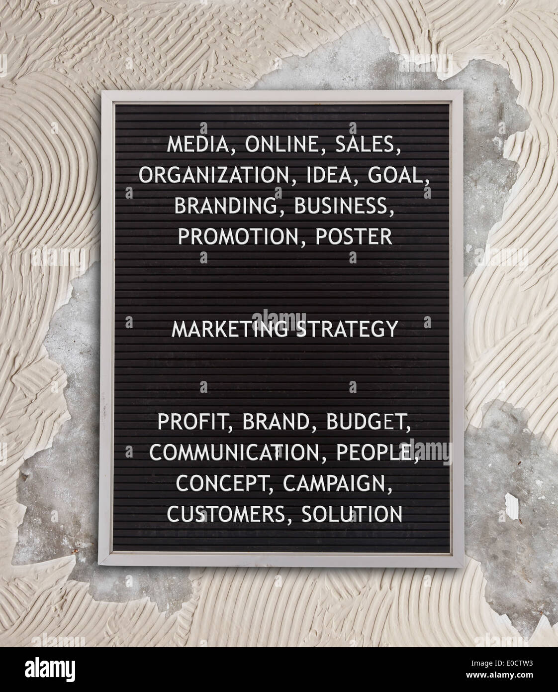 Marketing Strategiekonzept in Kunststoff Buchstaben auf sehr alten Menü Board Vintage-look Stockfoto