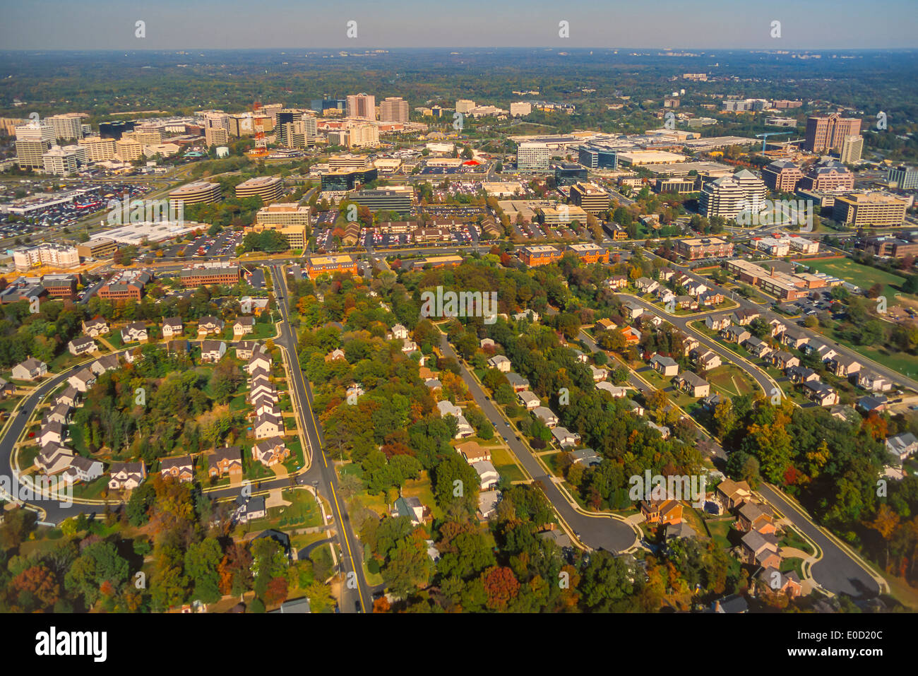 TYSONS Ecke, VIRGINIA, USA - Antenne "Edge City" Kombination von Handel und Wohnimmobilien, Fairfax County. Stockfoto