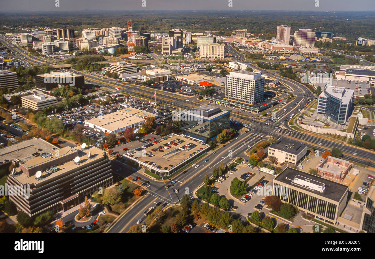 TYSONS Ecke, VIRGINIA, USA - Antenne "Edge City" Kombination von Handel und Wohnimmobilien, Fairfax County. Stockfoto