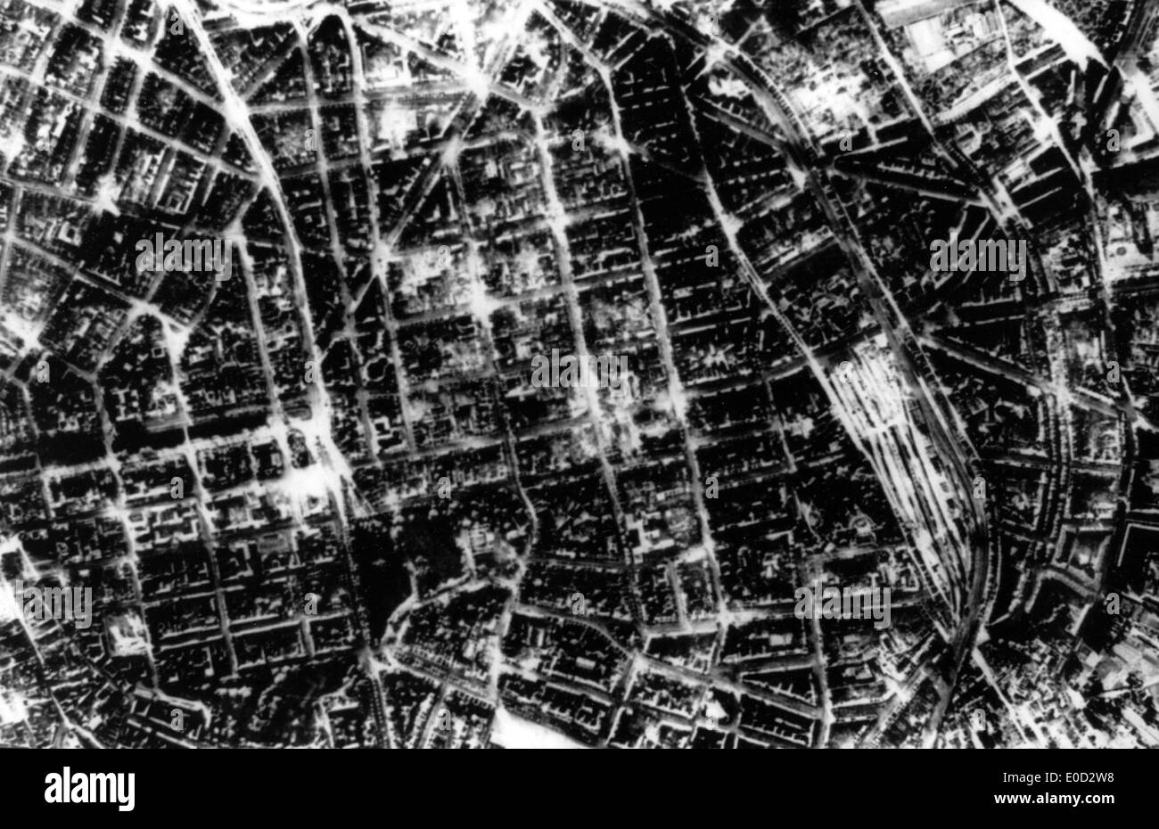 Düsseldorf nach dem RAF-Angriff auf 12. Juni 1943 ausgebrannt Stockfoto