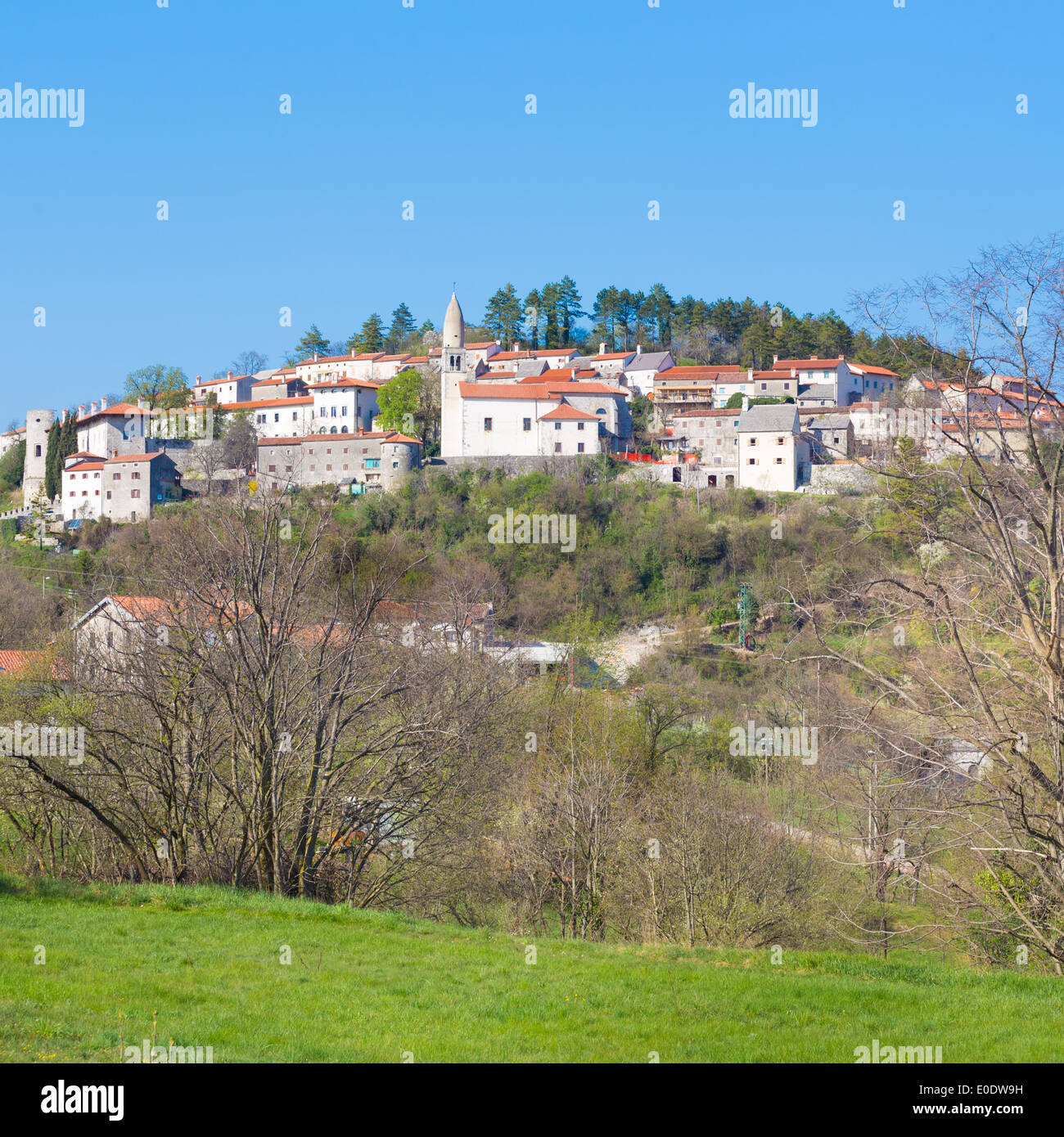 Dorf von Stanjel, Slowenien, Europa. Stockfoto