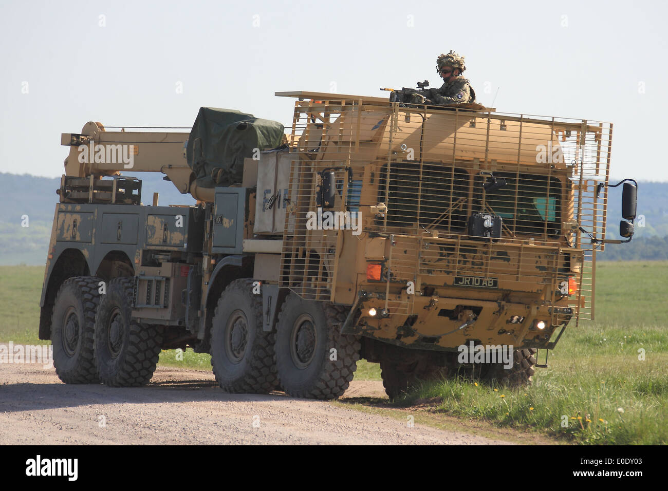 Mann, 32 Tonnen Recovery-Truck der britischen Armee. mit zusätzlichen Lamellen Rüstung. Stockfoto