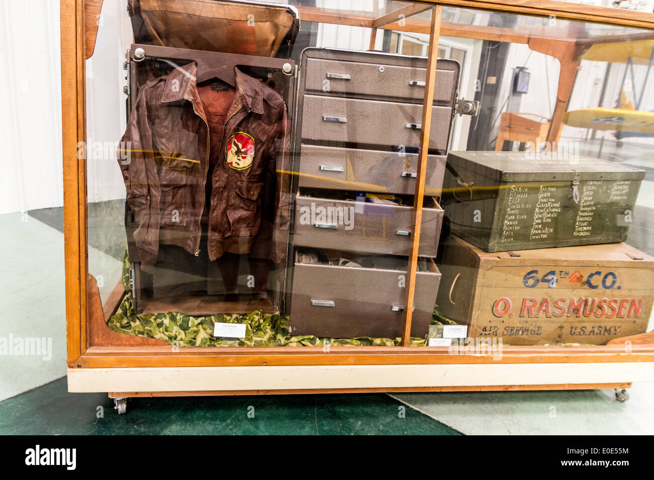 Ein Offiziere Footlocker im März Bereich Air Museum in Riverside, Kalifornien Stockfoto