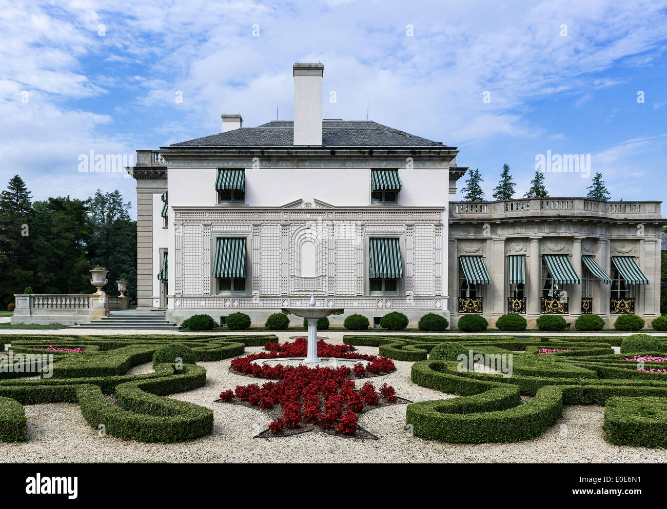 Buchsbaum-Garten, Nemours Mansion und Gärten, Wilmington, Delaware, USA Stockfoto