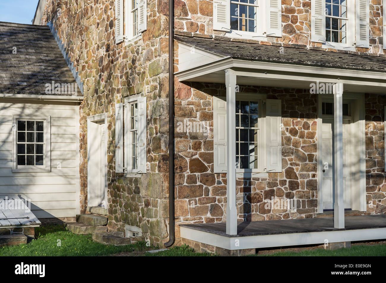 Historisches Haus im 18. Jahrhundert Kreuzung Dorf Orte, Pennsylvania Stockfoto