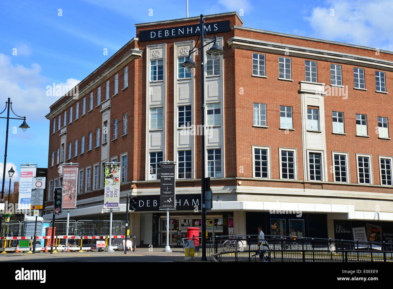 Debenhams Kaufhaus, High Street, Staines-upon-Thames, Surrey, England, Vereinigtes Königreich Stockfoto