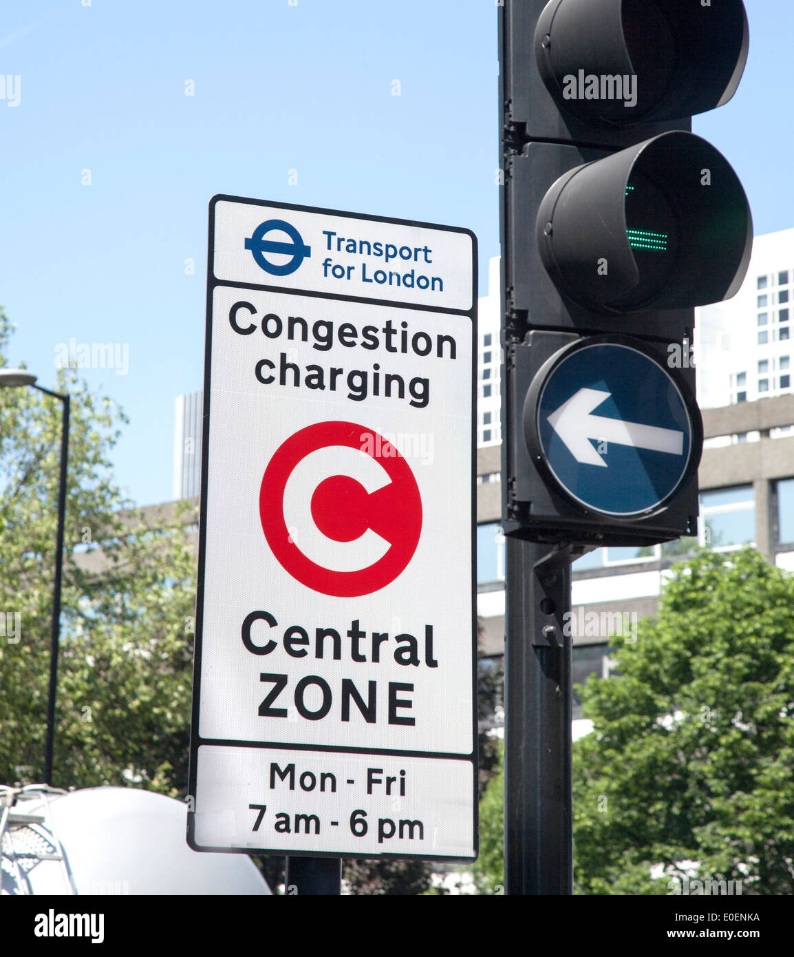 Congestion Zone Straßenschild laden Stockfoto