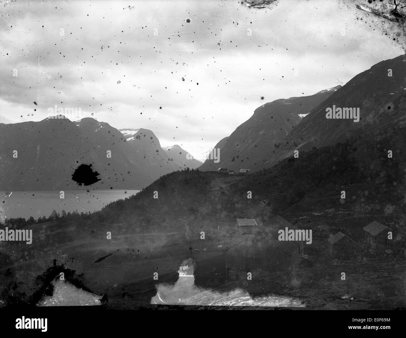 Die Farmen Brekke und Åning, Oppstryn, ca 1900-1922. Stockfoto