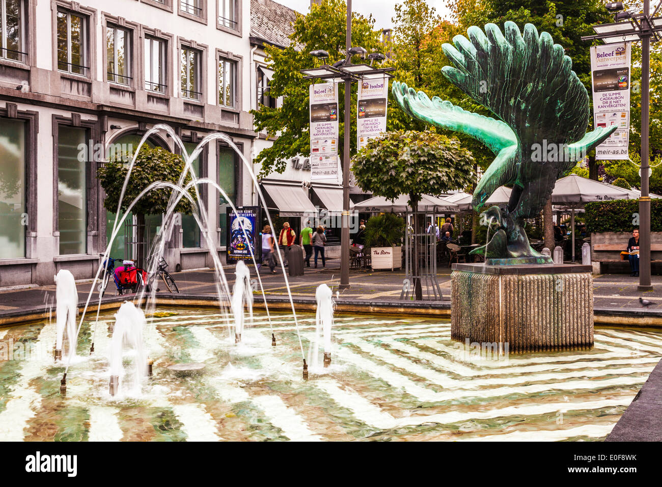 Brunnen in den wichtigsten Pedesrtianised, die Einkaufsstraße von Meir in Antwerpen, Belgien. Stockfoto