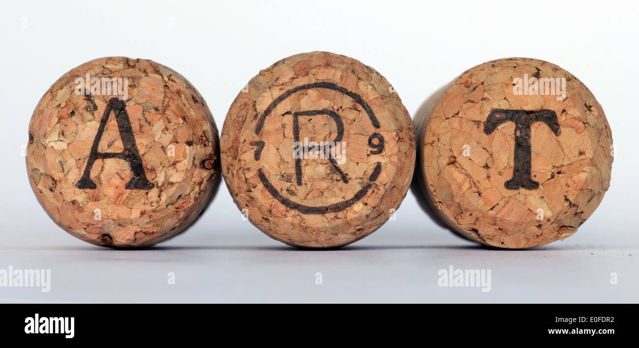 Kunst buchstabiert im Weinkorken Stockfoto