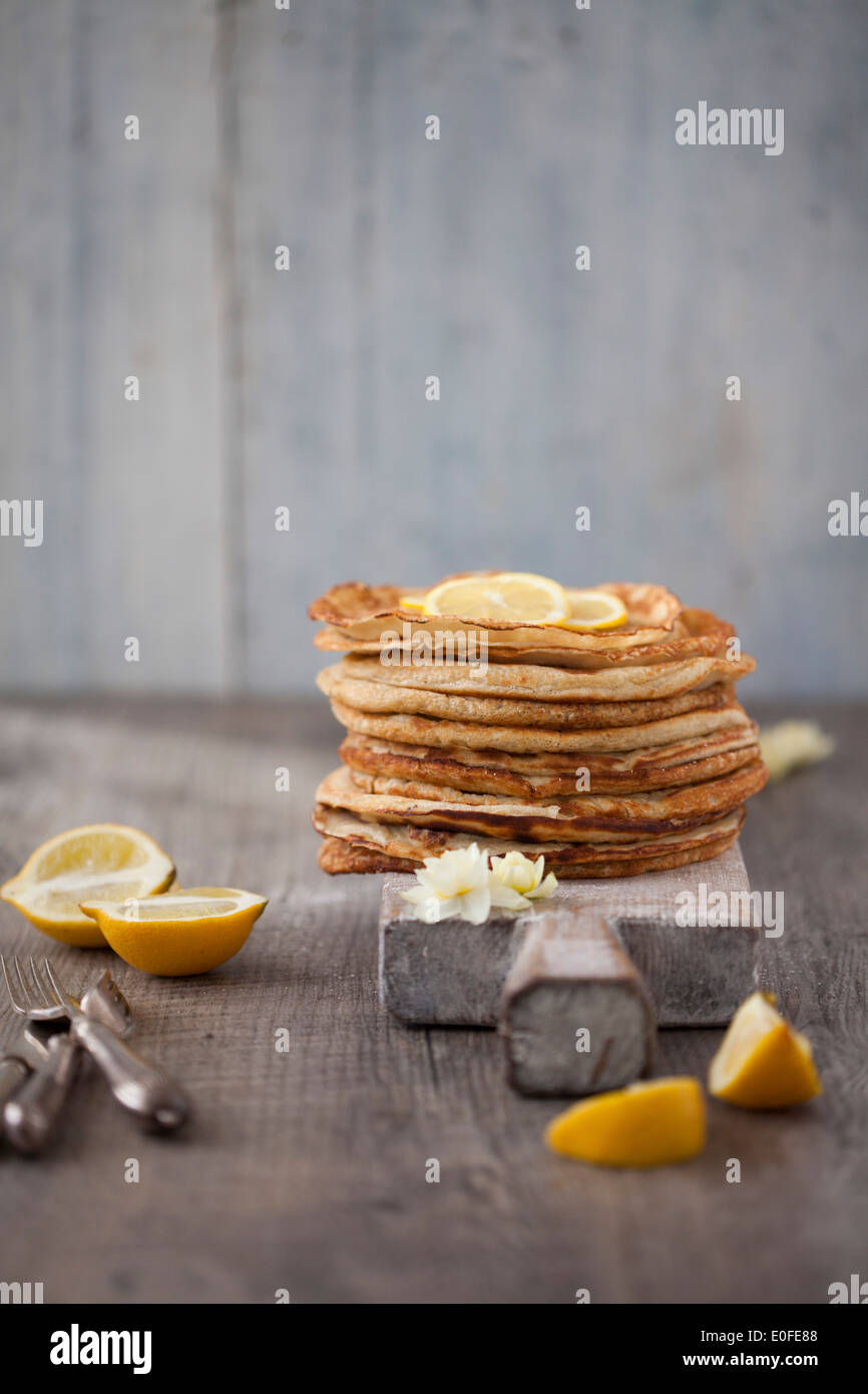 Klassische Zitrone und Zucker Pfannkuchen Stockfoto