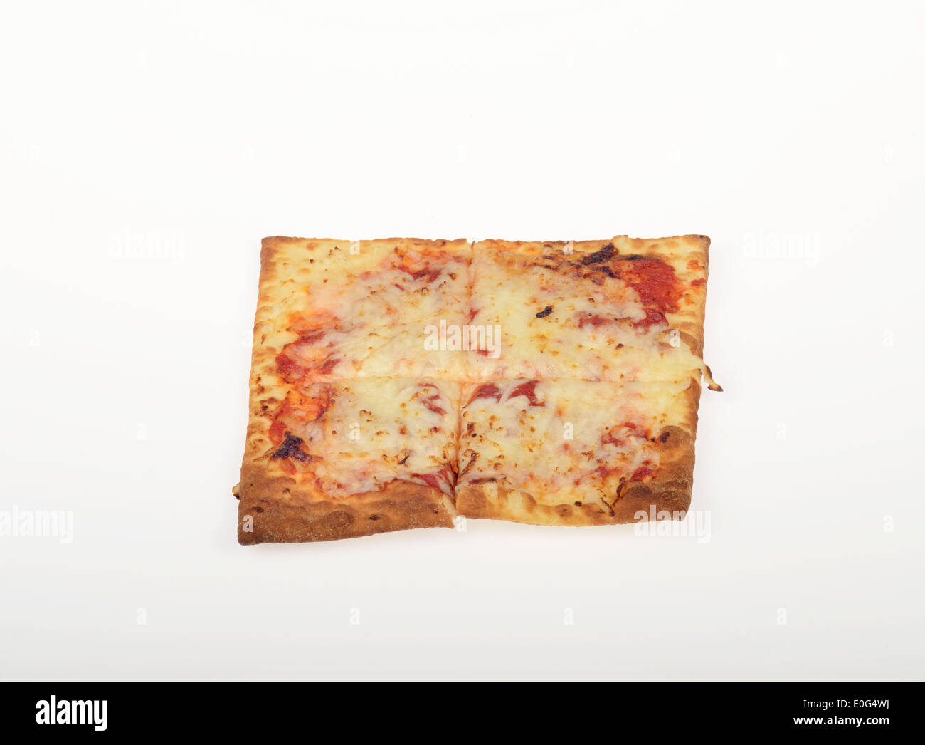 Subway Take-out Flatizza Käse quadratischen Pizzastück auf weißem Hintergrund, Ausschnitt. USA Stockfoto