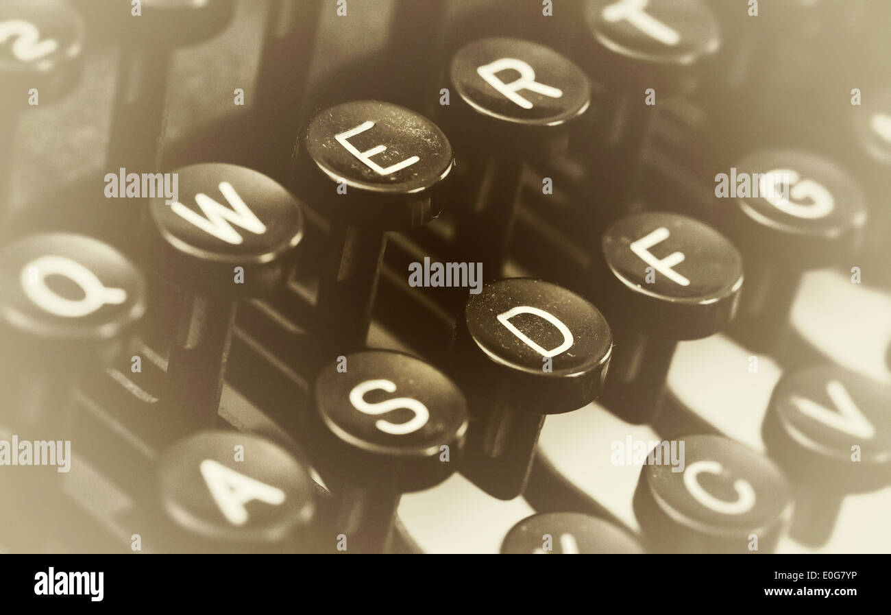 Nahaufnahme Foto der Antike Schreibmaschine Schlüssel, flachen Fokus Stockfoto