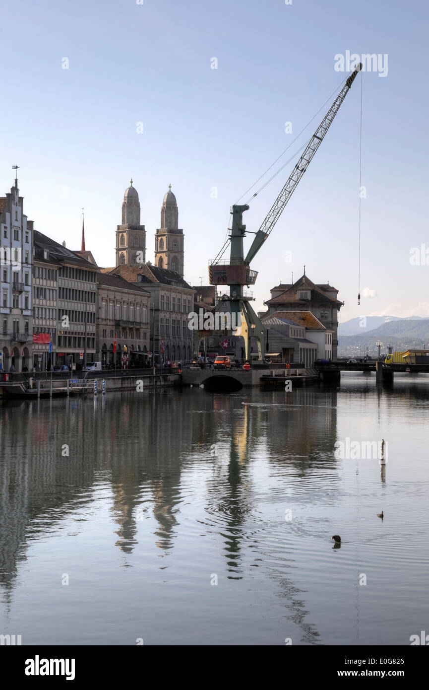 Zürich, Grossmuenster, Bau Kran, Limmat, Schweiz Stockfoto