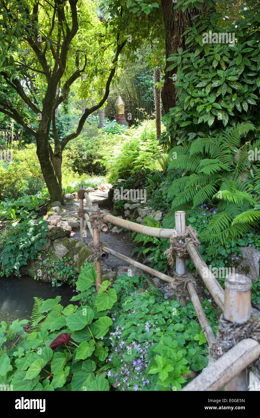 Weg Durch Andre Heller Garten Giardino Botanico Gardone Riviera