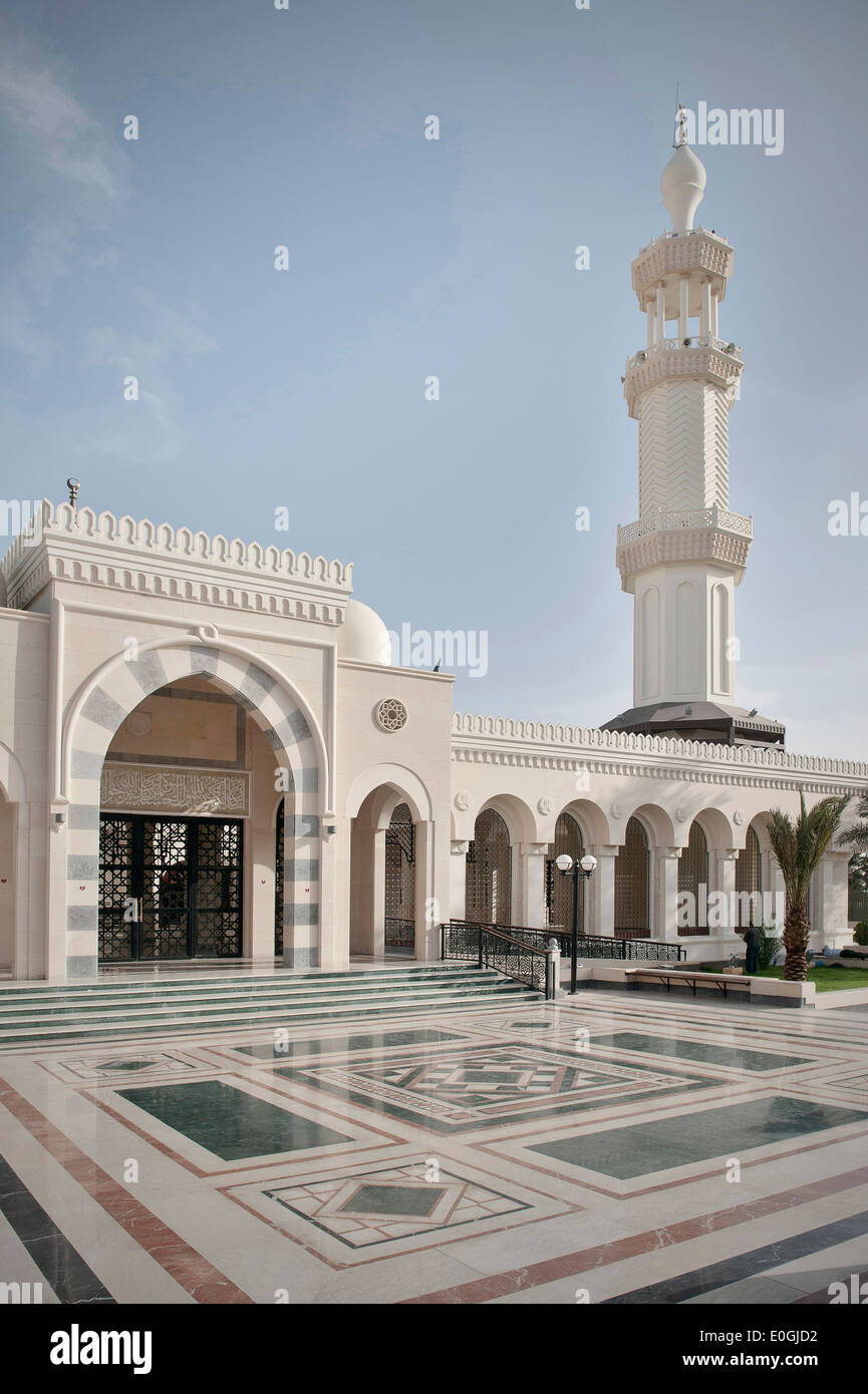 Atrium des Al Sharif Al Hussein bin Ali Moschee, Golf von Aqaba, Rotes Meer, Jordanien, Mittlerer Osten, Asien Stockfoto