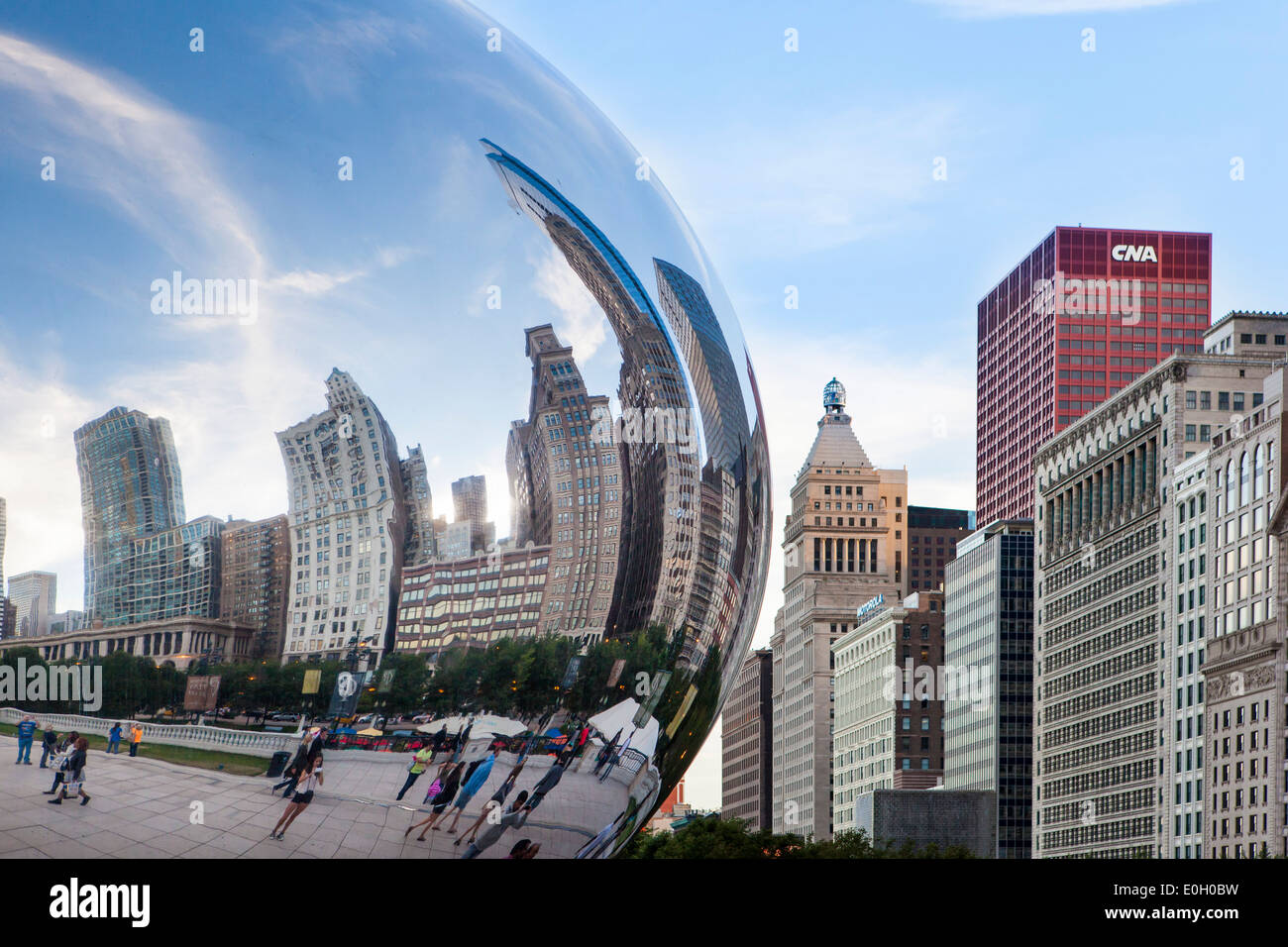 Chicago, Illinois, Vereinigte Staaten von Amerika, Cloud Gate Skulptur im Millennium Park Stockfoto