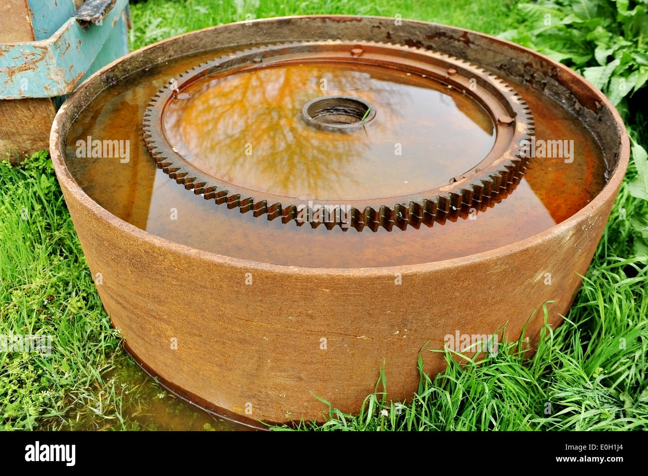 Detail mit großen rostigen industrielle Kettenrad Stockfoto