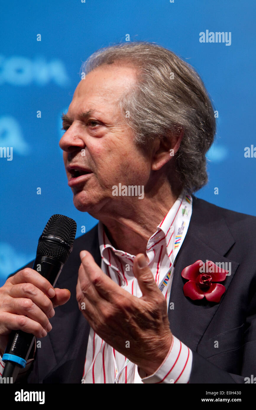 Italienischer Verleger Franco Maria Ricci während einer Konferenz in Turin Buchmesse. Stockfoto