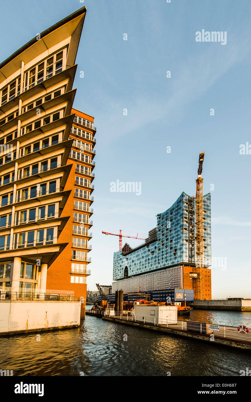 Kehr Wieder Spitze und Elbphilharmonie in der HafenCity, Hamburg, Deutschland Stockfoto